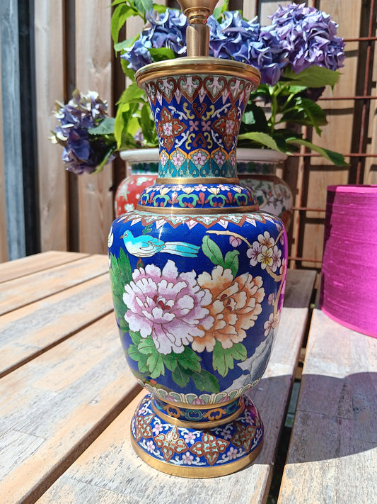 Lampenvoet cloissoné-vaas (met gele bloem)