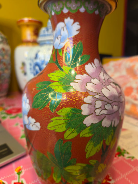 Lampenvoet cloissoné-vaas (links)