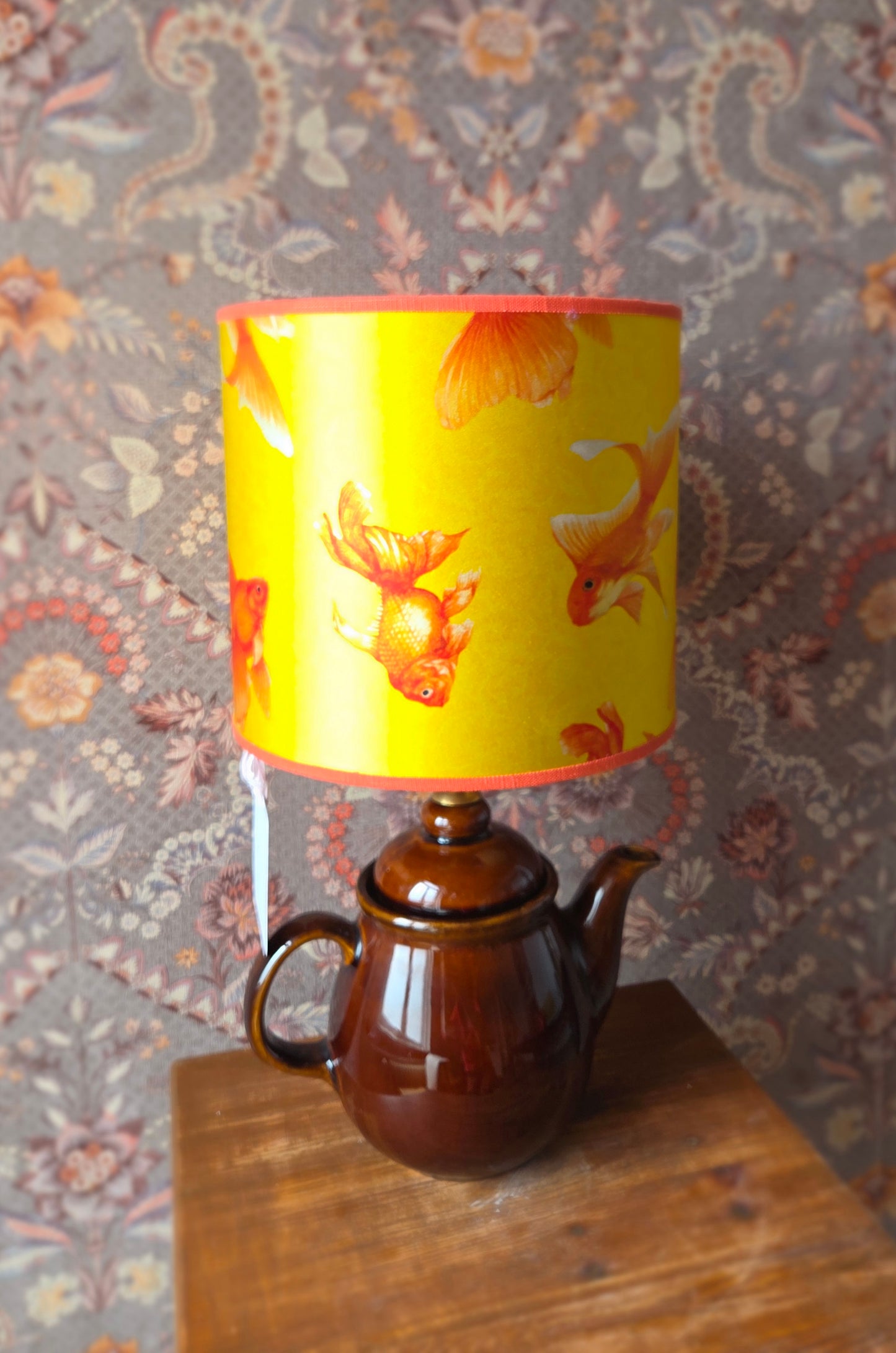 Lampenvoet theepot