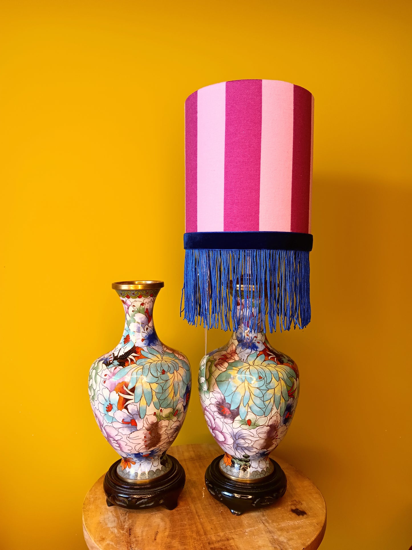 Cloissoné-vaaslampenvoet met bloemen