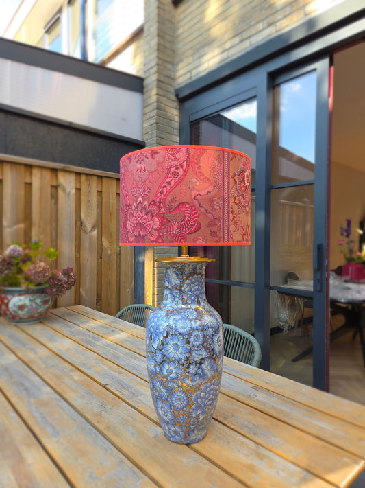 Grote glimmende lampenvoet