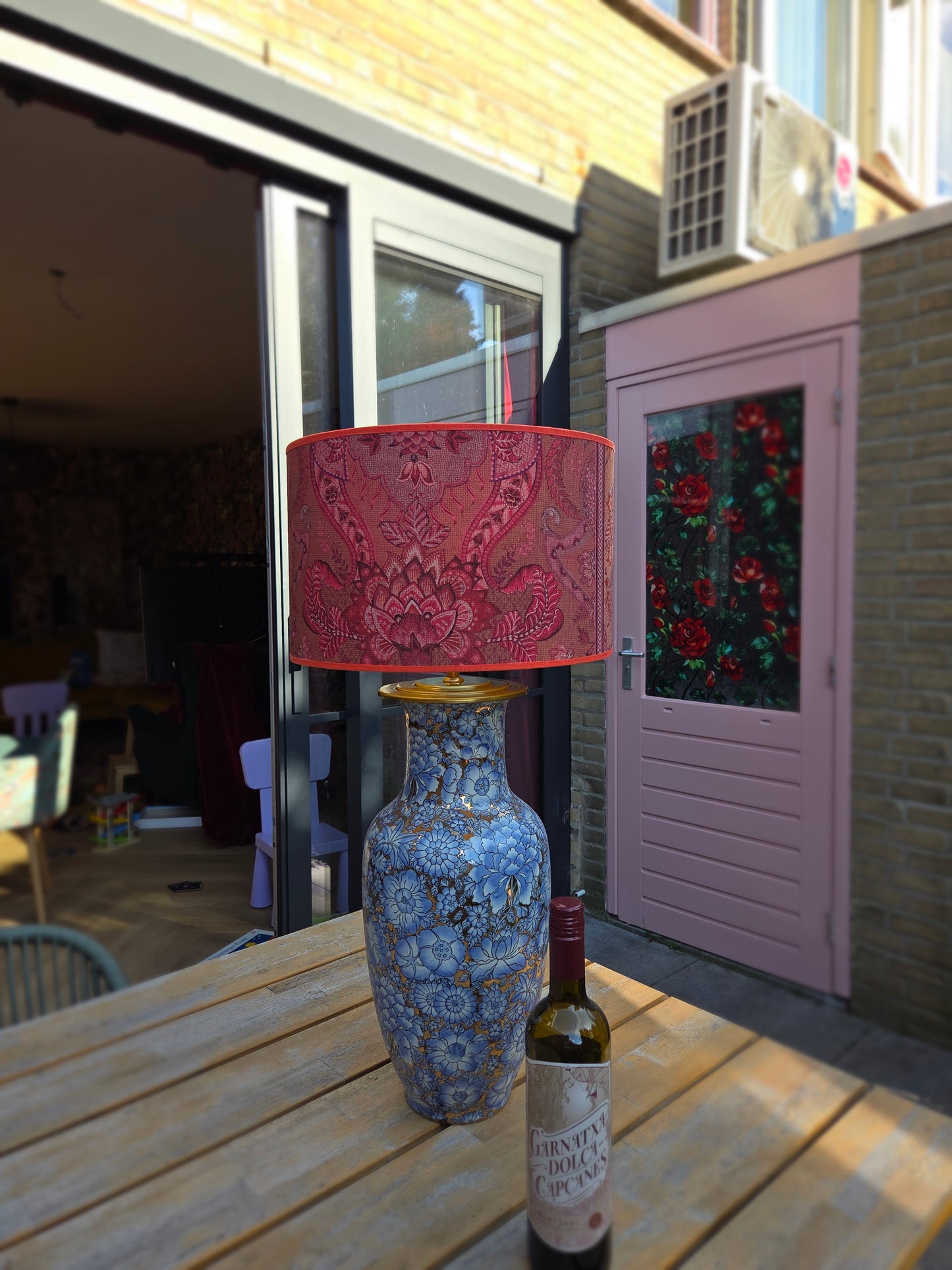 Grote glimmende lampenvoet