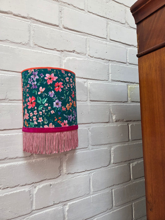 Wandlamp met franjes en velvet lint