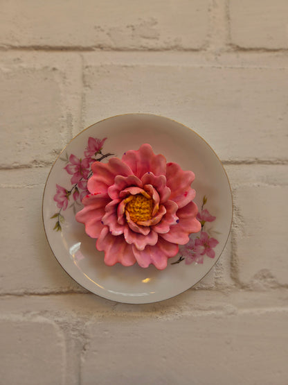 Wandbordje met roze bloem