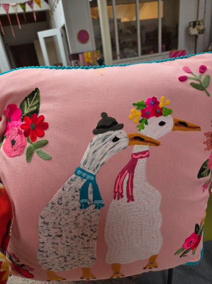 B-keuze kussen Only Natural canvas eenden en bloemen