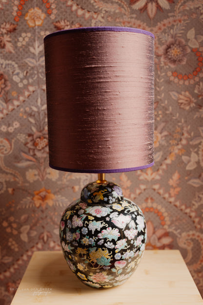 Zwarte boldekselvaaslamp