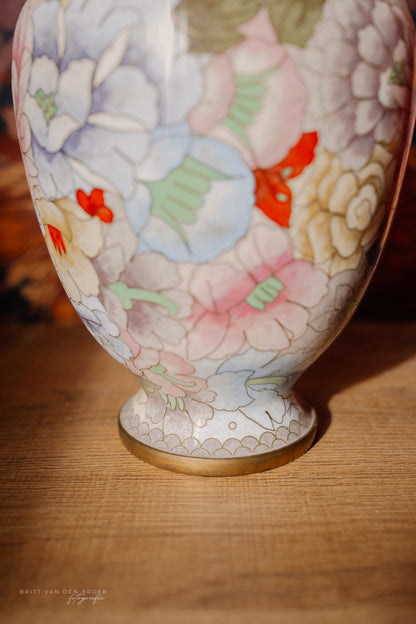 Cloissoné-vaaslampenvoet met bloemen