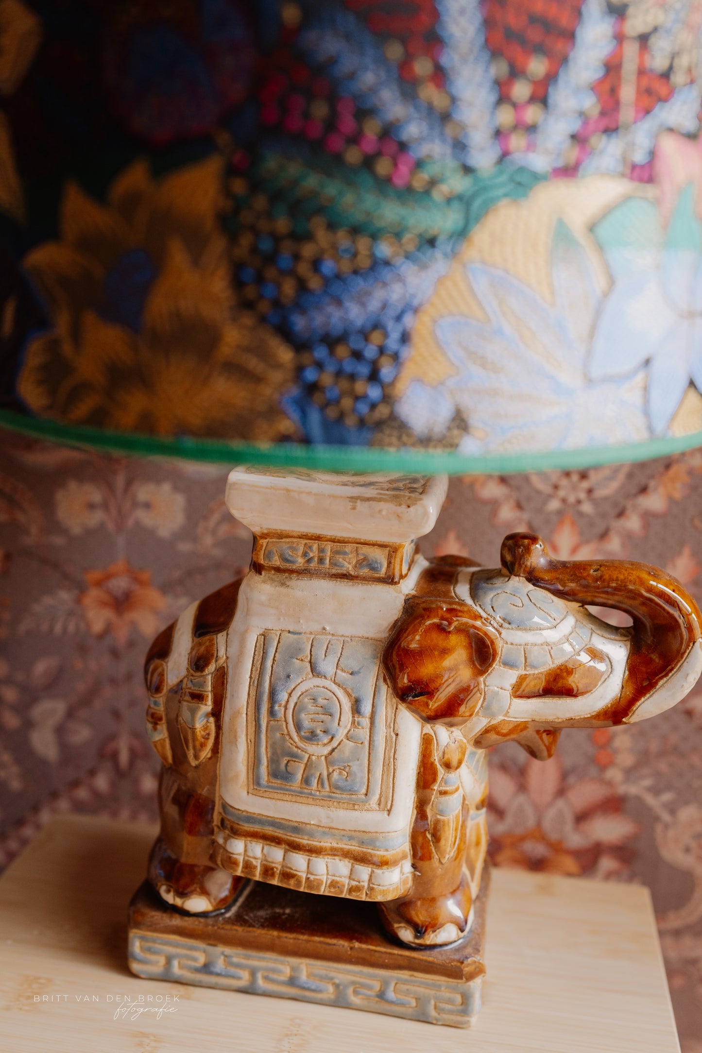 Bruine olifantenlampenvoet