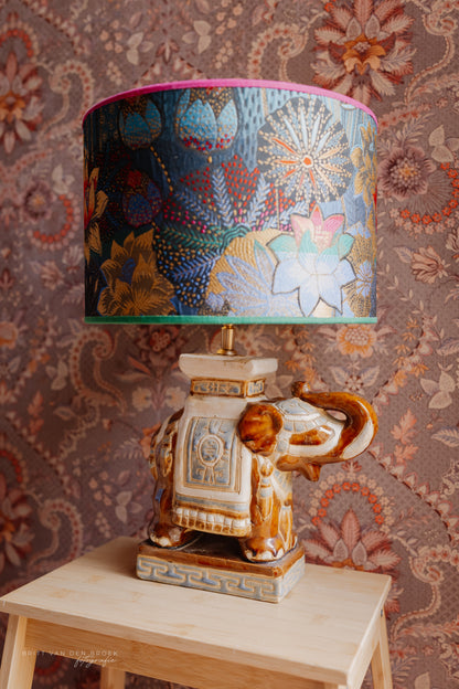 Bruine olifantenlampenvoet