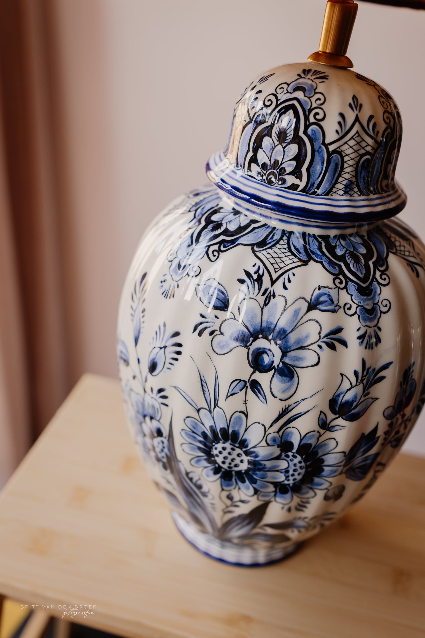 Grote Delftsblauwe dekselvaaslamp