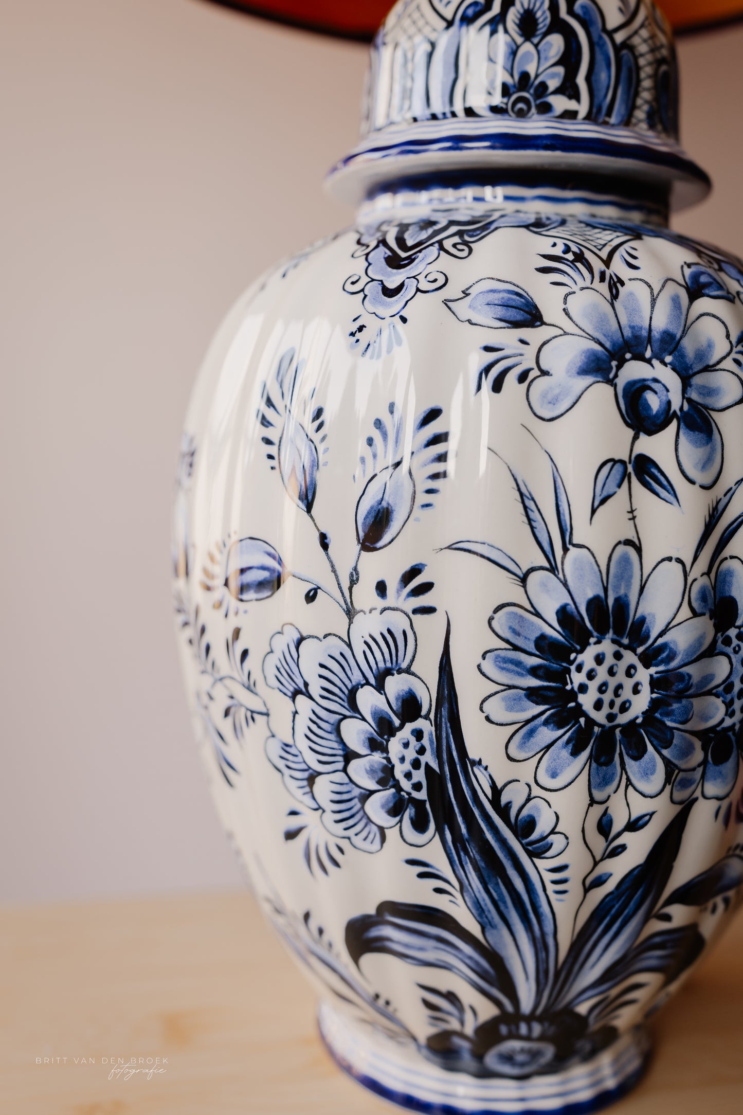Grote Delftsblauwe dekselvaaslamp