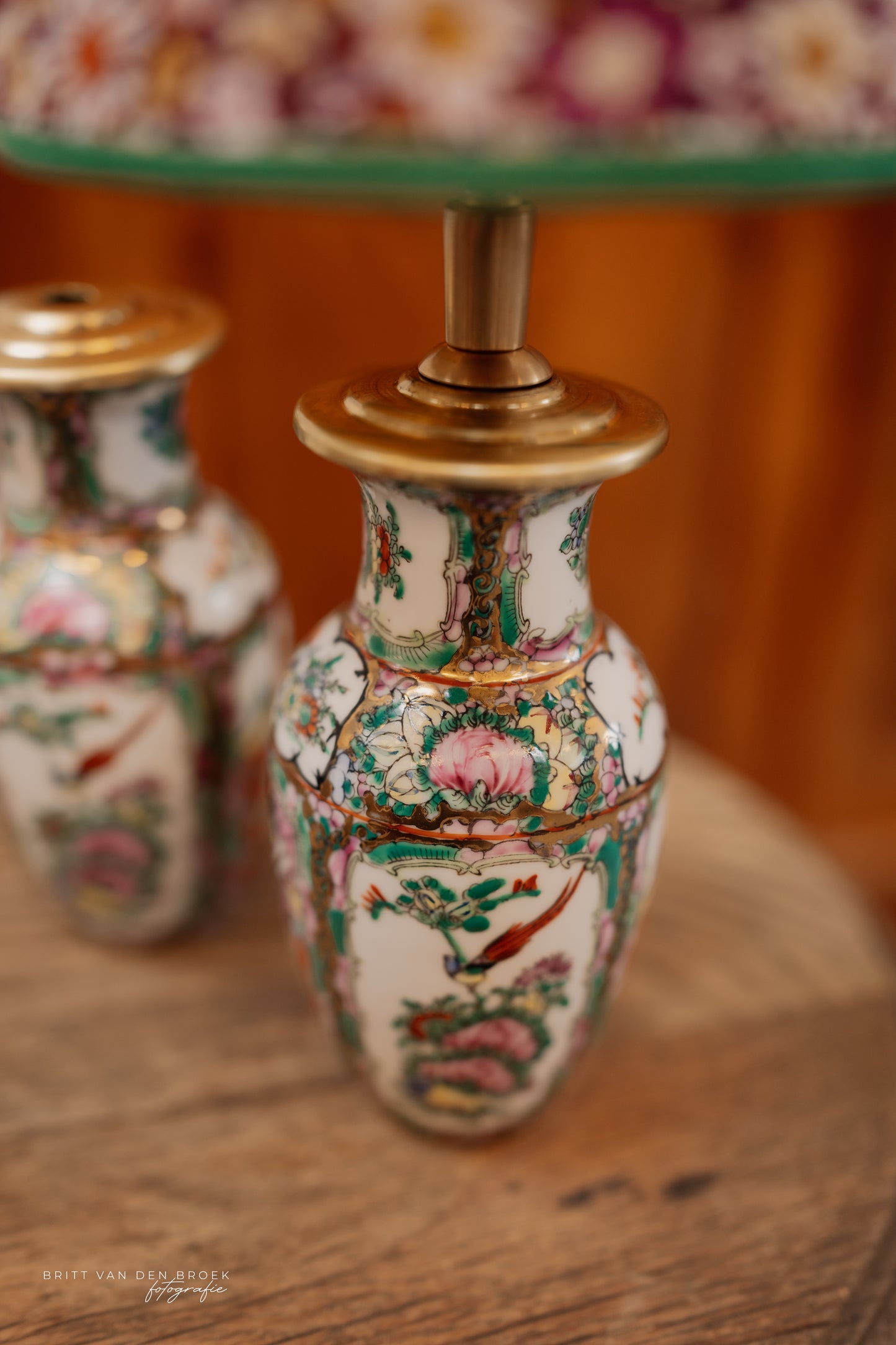 Kleine Chinese lampenvoet (links)