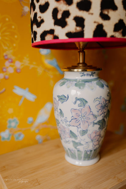 Gebloemde lampenvoet