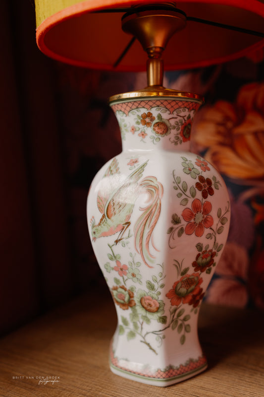 Lampenvoet met vogel