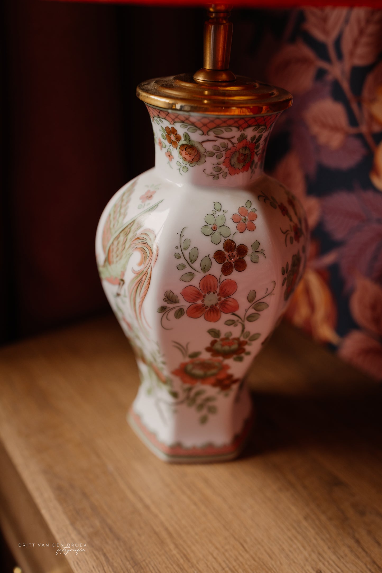 Lampenvoet met vogel