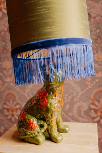 Handgeschilderde luipaardlampenvoet