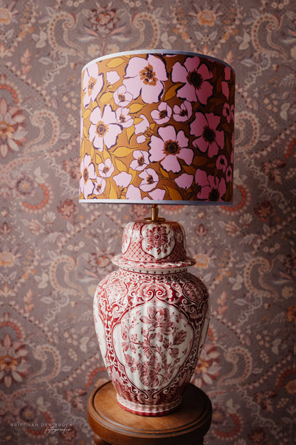 Grote Delftsrode dekselvaaslamp