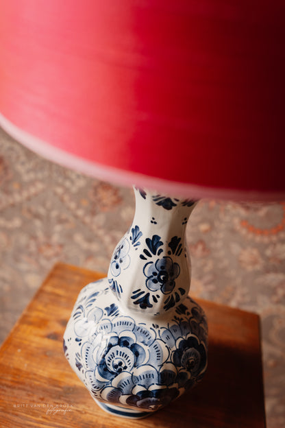 Delftsblauwe lampenvoet (links)