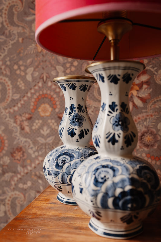Delftsblauwe lampenvoet (rechts)