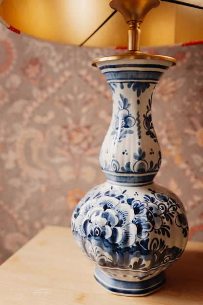 Delftsblauwe lampenvoet (links)
