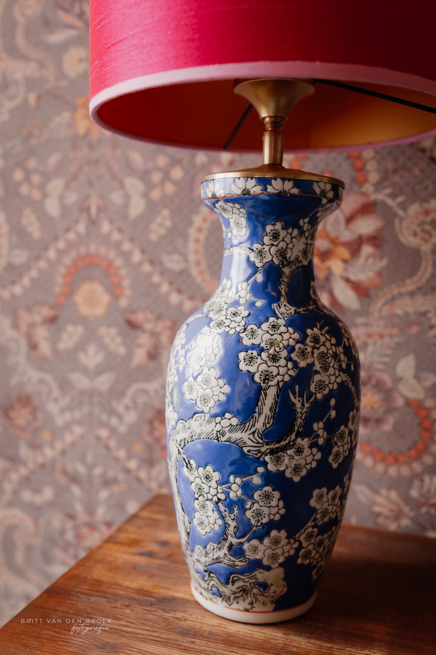 Grote blauwe lampenvoet met Chinese bloesem