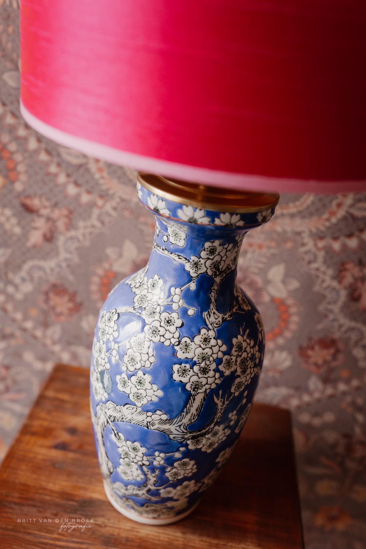 Grote blauwe lampenvoet met Chinese bloesem