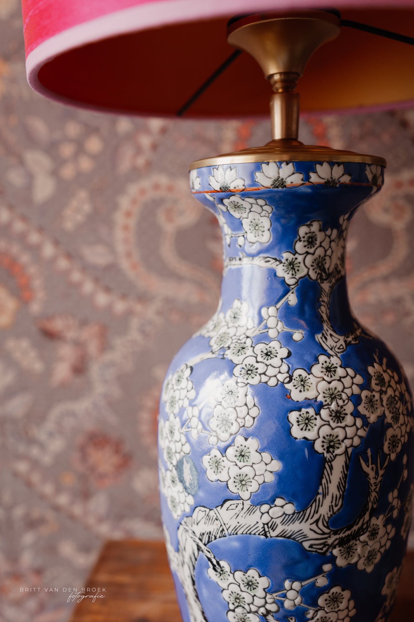 Grote blauwe lampenvoet met Chinese bloesem