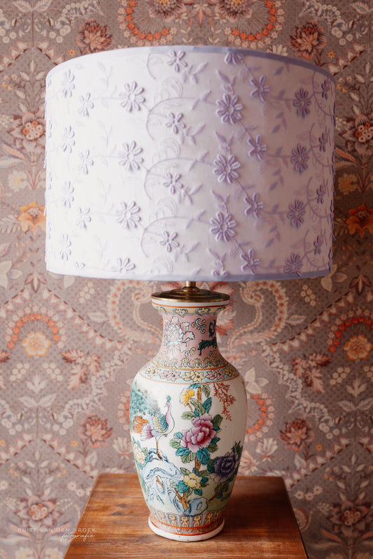 Chinese lampenvoet met gekleurde bloemen