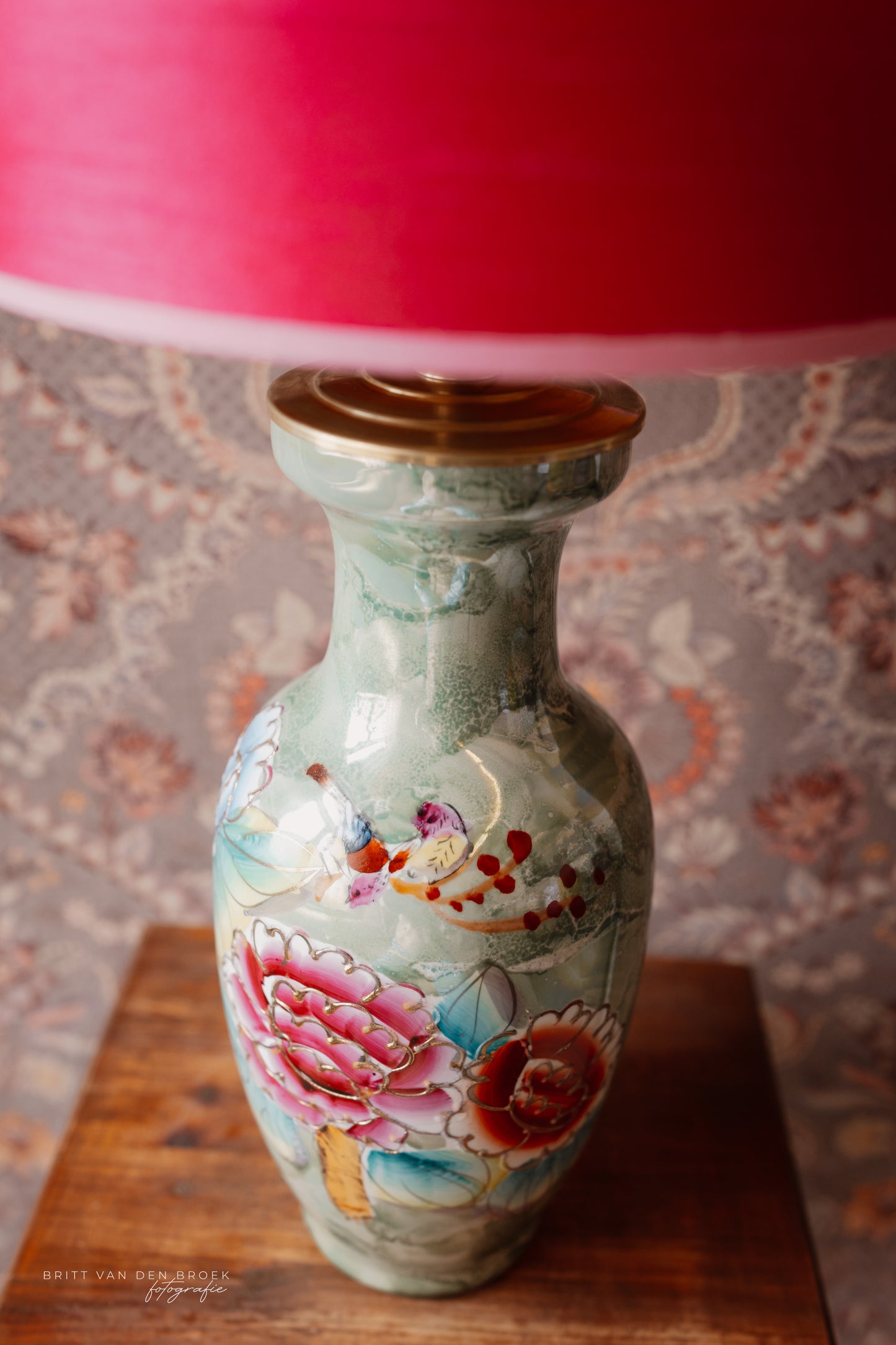 Grote lampenvoet met bloemen en vogels