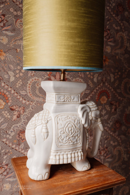 Witte olifantenlampenvoet