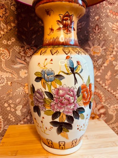 Grote lampenvoet met bloemen en vogels