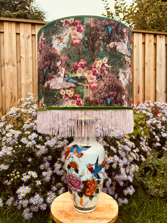 Grote lampenvoet met vogels en bloemen