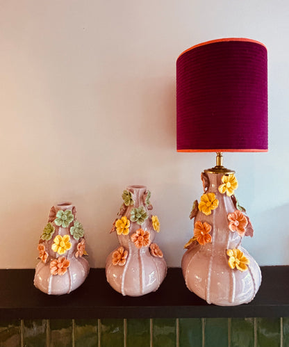 Roze bloemenlampenvoet