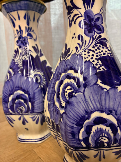 Delftsblauwe lampenvoet (rechts)