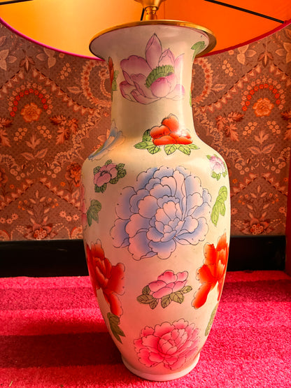 Grote gebloemde lampenvoet