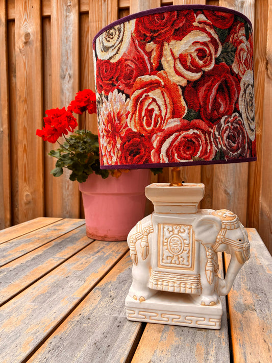 Witte olifantenlampenvoet