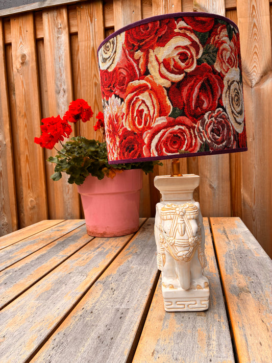 Witte olifantenlampenvoet