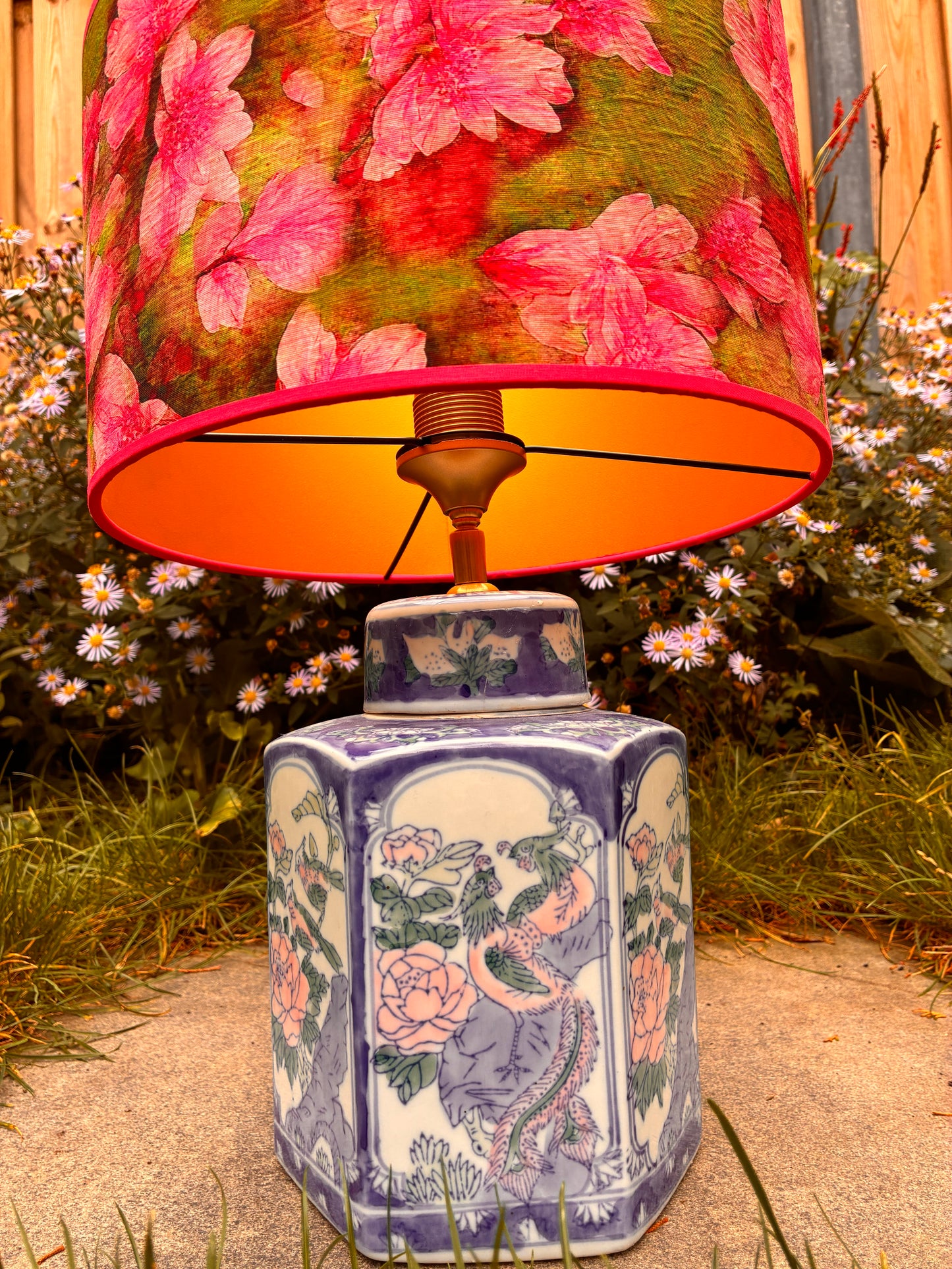 Zeshoekige dekselvaaslampenvoet