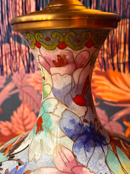 Cloissoné-vaaslampenvoet met bloemen