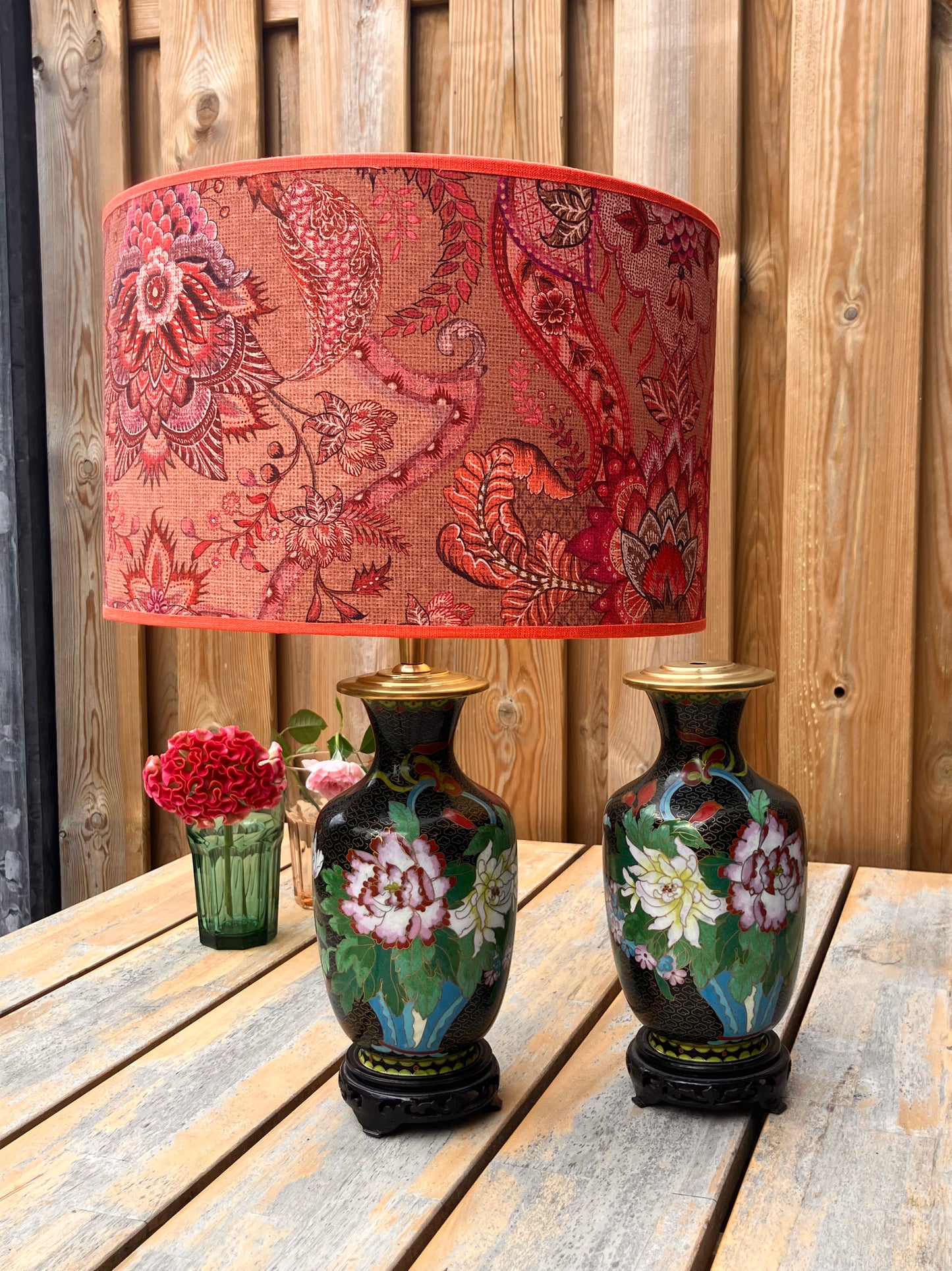 Lampenvoet cloissoné-vaas (rechts)