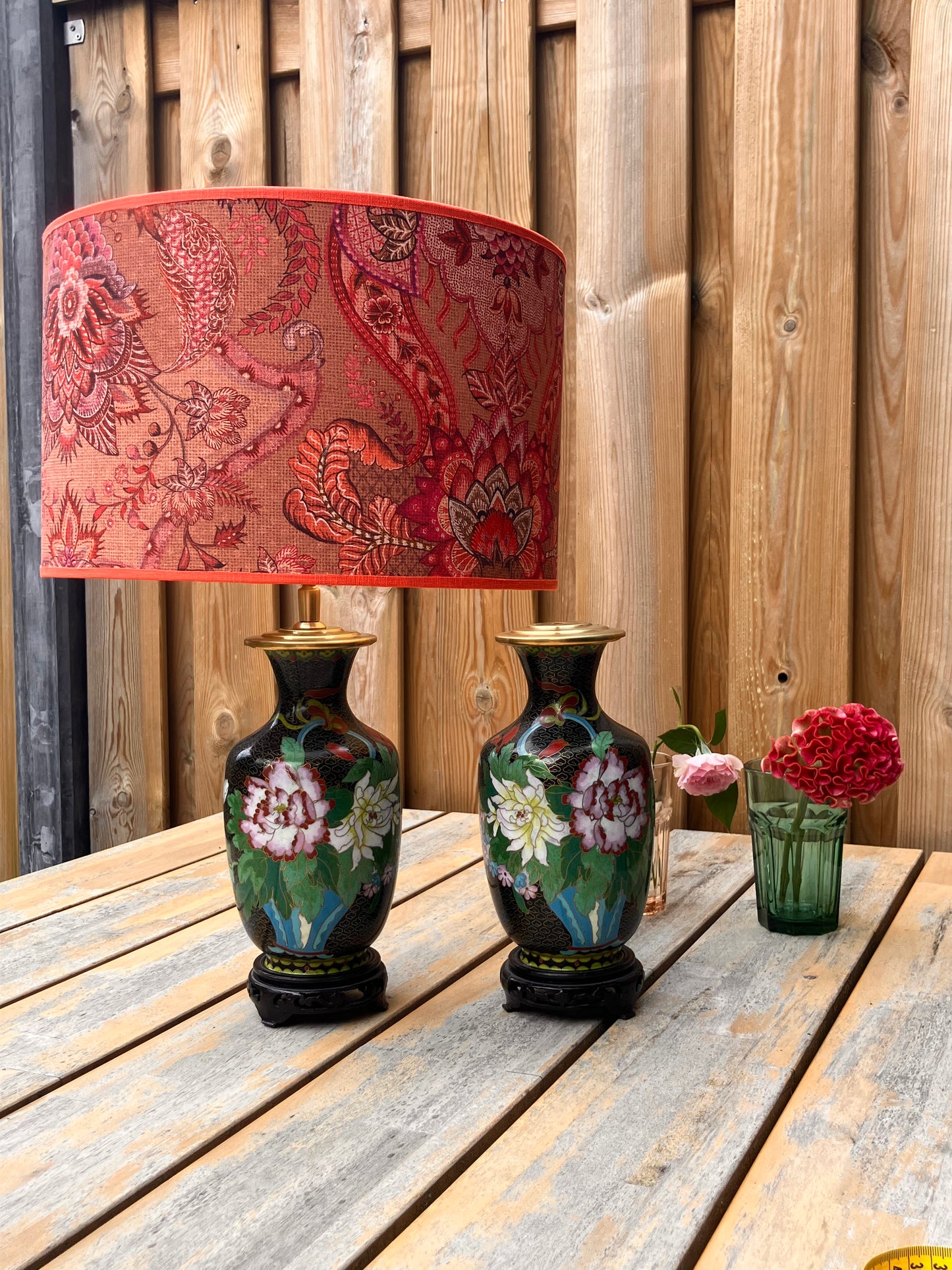 Lampenvoet cloissoné-vaas (rechts)