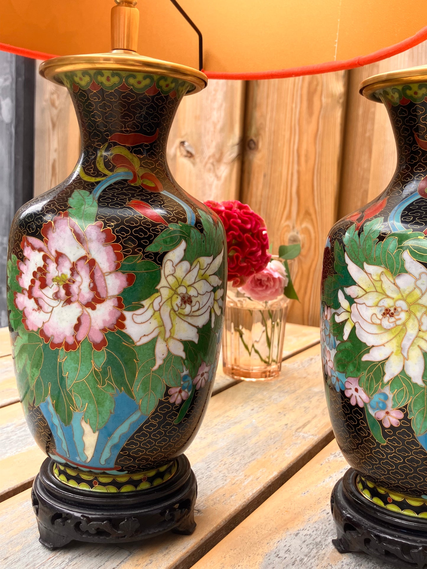 Lampenvoet cloissoné-vaas (rechts)