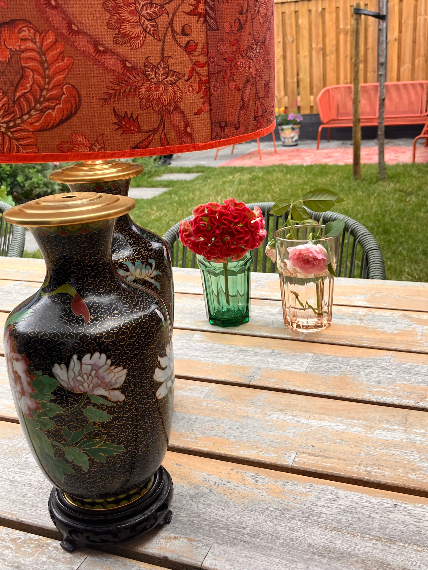 Lampenvoet cloissoné-vaas (rechts)