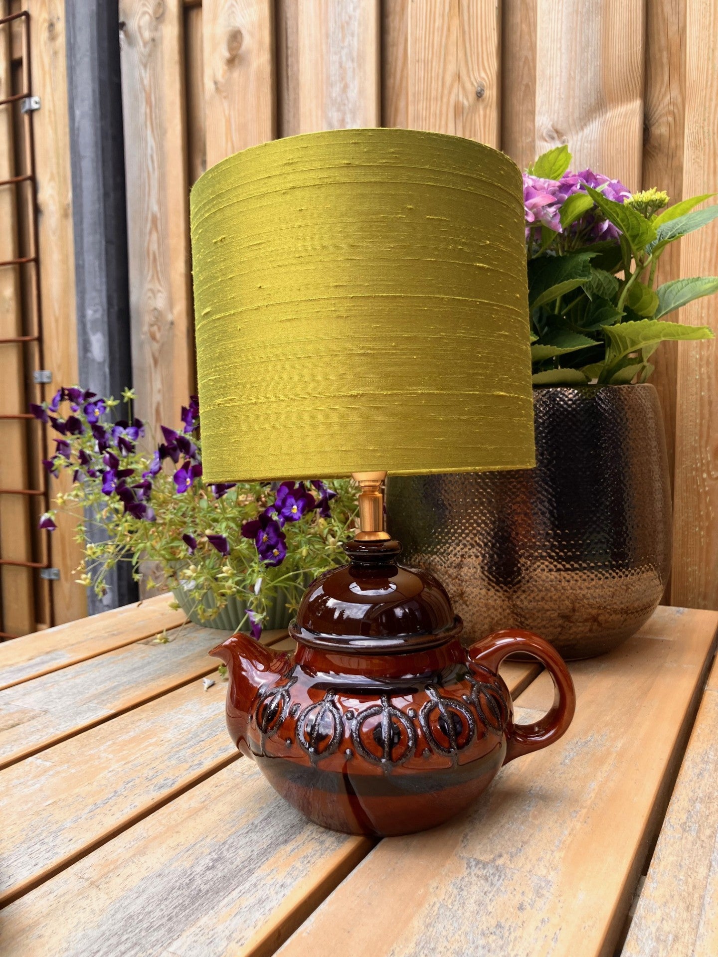 Lampenvoet theepot