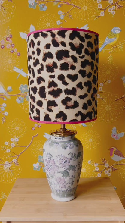 Gebloemde lampenvoet