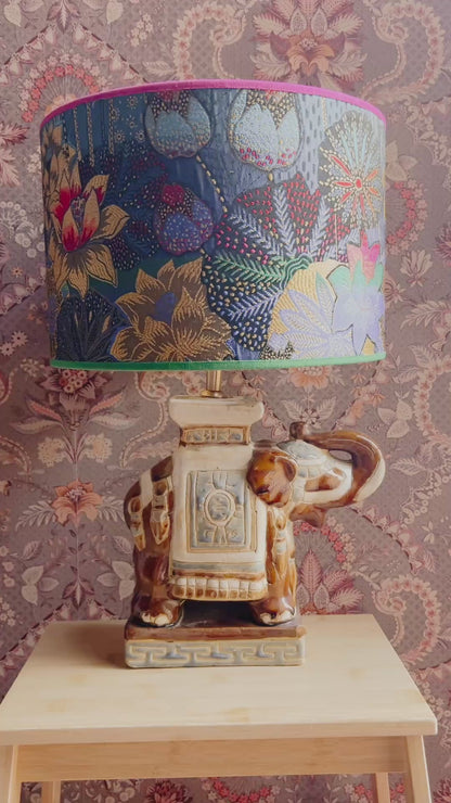 Bruine olifantenlampenvoet