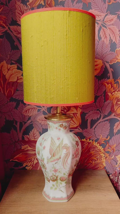 Lampenvoet met vogel