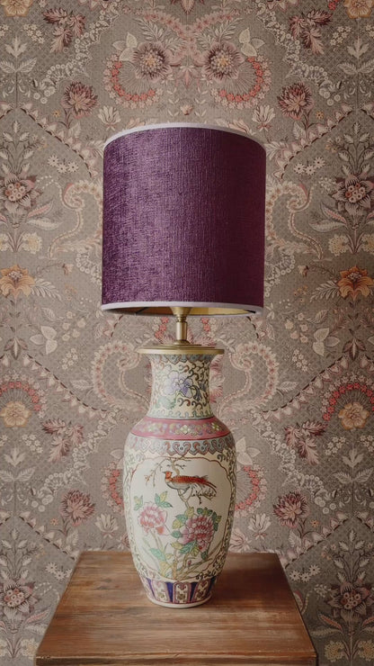 Lichtgele of beige Chineze lampenvoet
