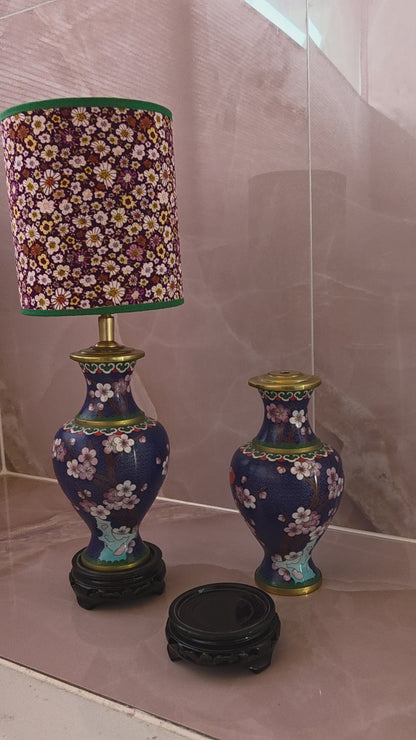 Koningsblauwe cloissoné-lampenvoet (rechts)